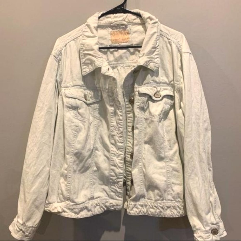 Gibson & Latimer Womens 1X White Denim Trucker Jacket Light Wash LP3543EZDW